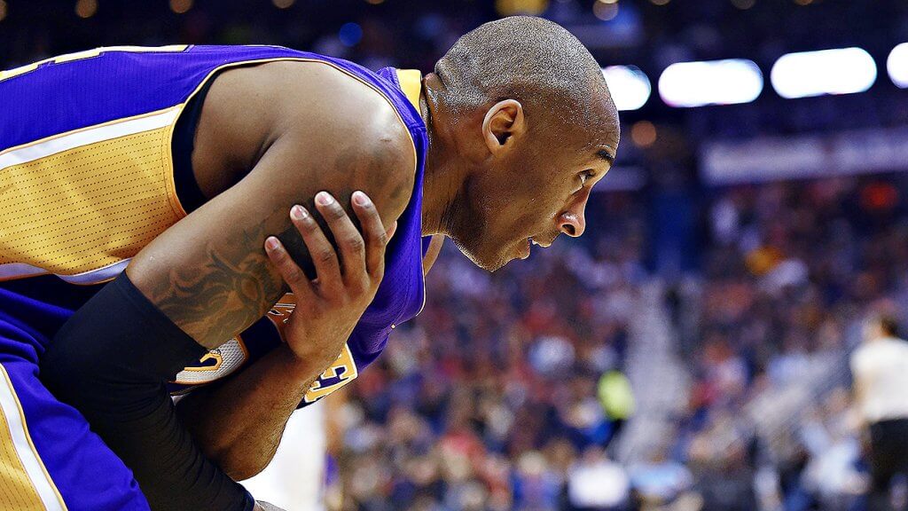 lesión manguito rotador Kobe Bryant