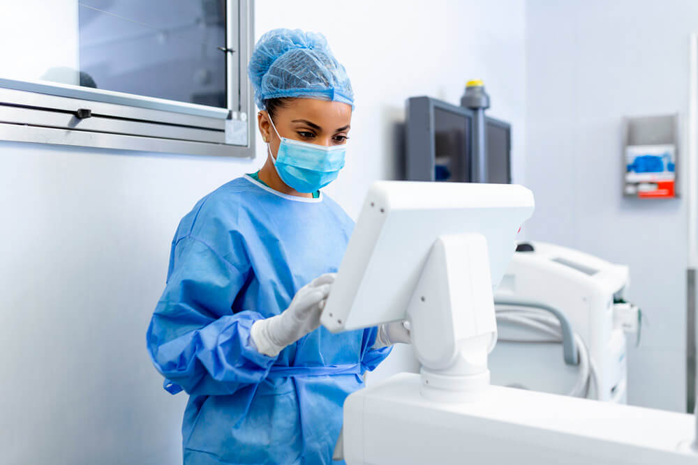 La cirugía robótica de prótesis de rodilla